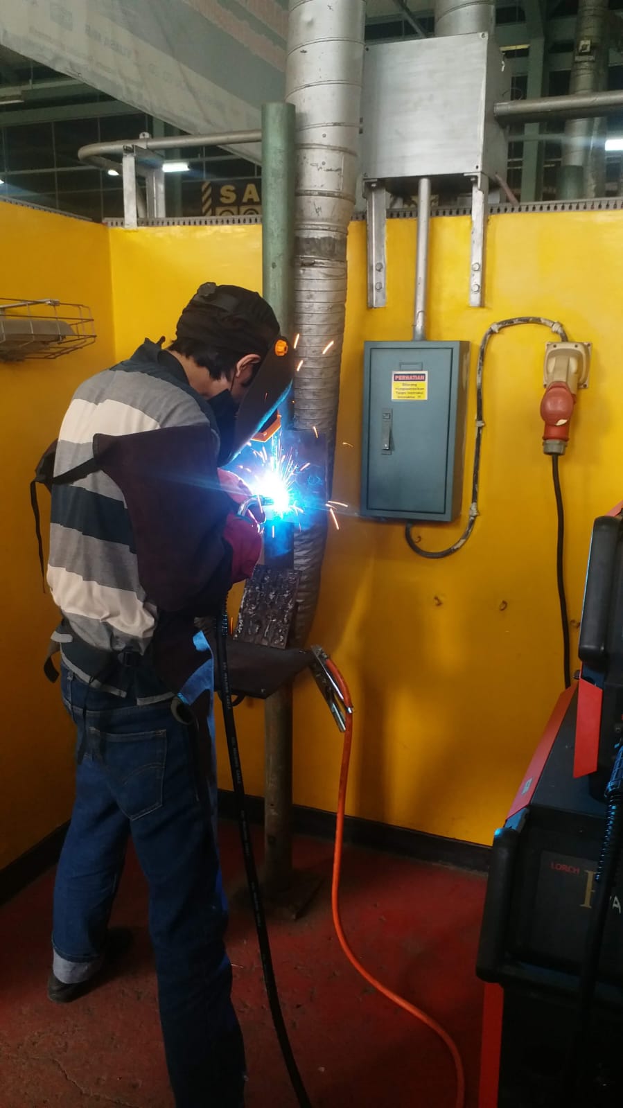 BIDANG PENGELASAN PT SRIJATI GANDASARI